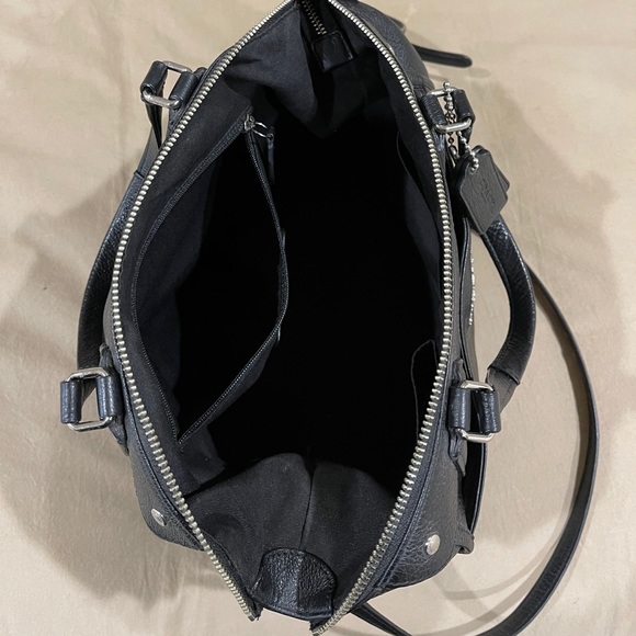 Coach Purse! - Picture 8 of 10